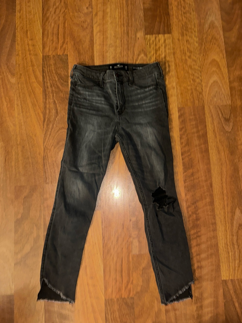 Women’s Black Hollister Distressed Skinny Jeggings